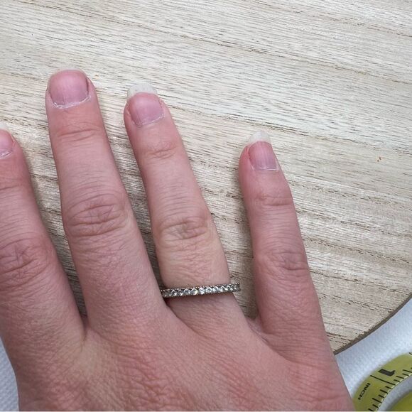 🍭6/$30 Jewel studded ring band - size 6 - Picture 2 of 5